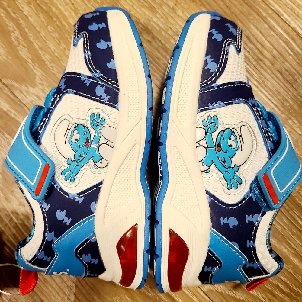 Smurfs Toddler Light Up Shoes 8C NEW